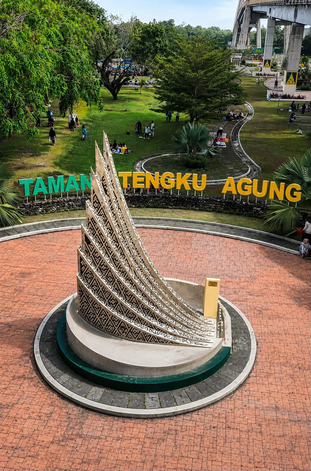 TAMAN TENGKU AGUNG